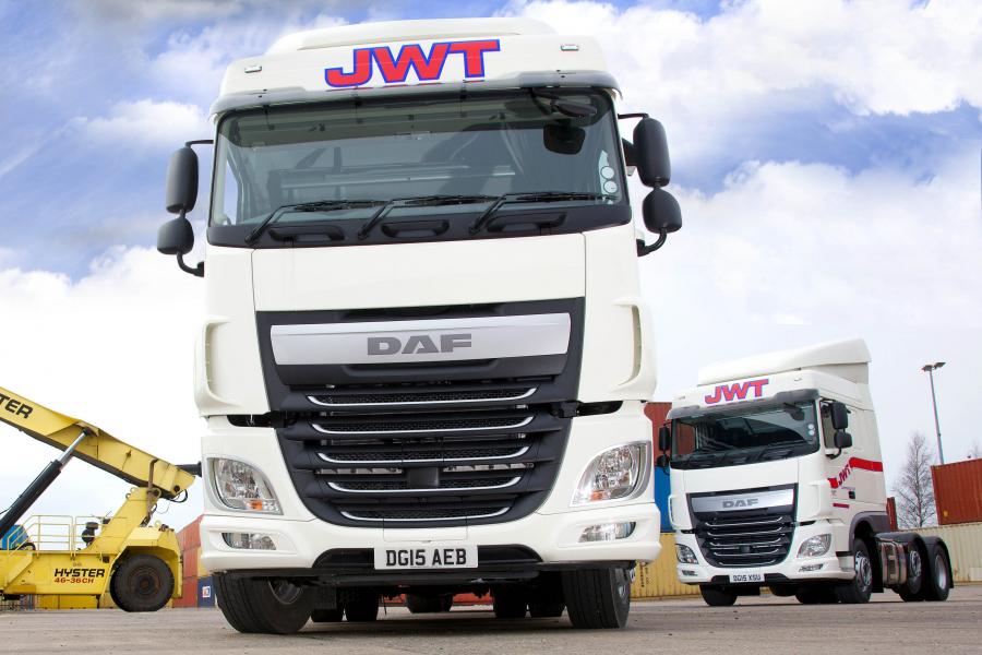  DAF XF 460 6x2 FTG Space Cab 2013 года  (UK) (фото 4 из 5)